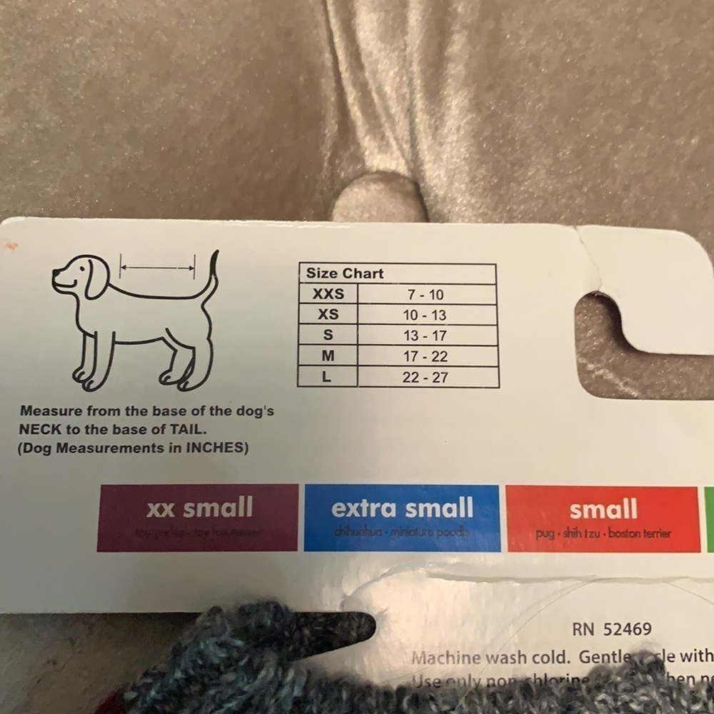 Small dog sweater, leash hole, pocket! - Picture 5 of 5